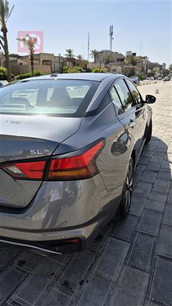 نيسان ألتيما